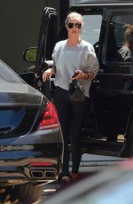ROSIE HUNTINGTON WHITELEY Arrives at a Gym in Hollywood 07/20/2020