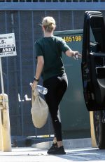 ROSIE HUNTINGTON WHITELEY Arrives at a Gym in Los Angeles 07/27/2020