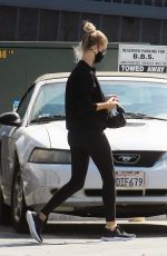 ROSIE HUNTINGTON-WHITELEY Heading to a Gym in Los Angeles 07/21/2020