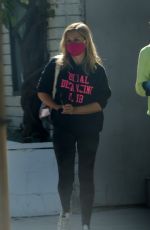 SARAH MICEHELLE GELLAR Out for Coffee in Brentwood 07/20/2020