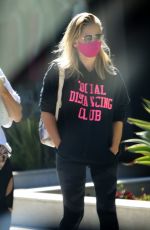 SARAH MICEHELLE GELLAR Out for Coffee in Brentwood 07/20/2020