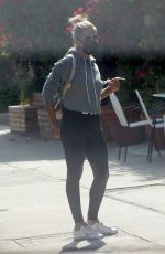 SARAH MICHELLE GELLAR Out and About in Los Angeles 07/29/2020