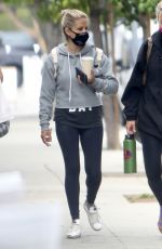 SARAH MICHELLE GELLAR Out and About in Los Angeles 07/29/2020