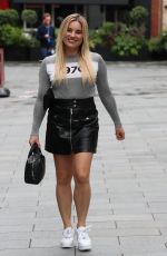 SIAN WELBY Arrives at Capital Radio in London 07/08/2020