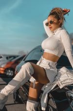 TEODOROA DZAHEROVIC - Instagram Photos