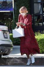 TINA LOUISE Shopping at Stella McCartney in Los Angeles 07/01/2020