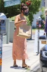 VANESSA HUDGENS Picking Up Takeout in Los Angeles 07/03/2020
