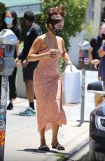 VANESSA HUDGENS Picking Up Takeout in Los Angeles 07/03/2020