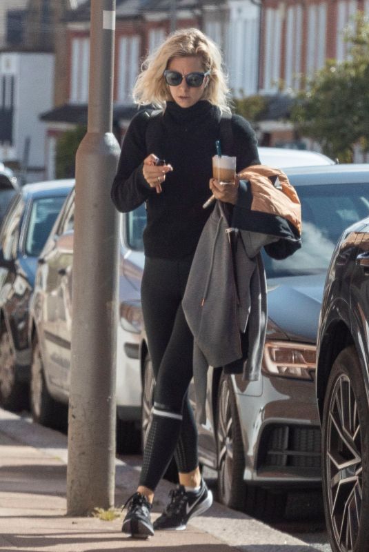 VANESSA KIRBY Out in London 07/10/2020