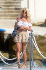 VICTORIA SILVSTEDT Leaves Hotel du Cap 07/08/2020