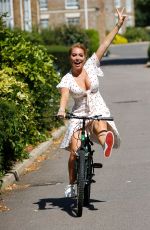 AISLEYNE HORGAN WALLACE Out Riding a Bike in London 08/10/2020