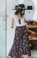 ANA DE ARMAS and Ben Affleck Out Shopping in Venice Beach 08/20/2020