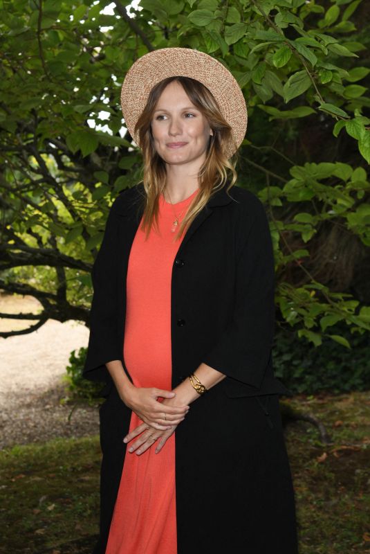 ANA GIRARDOT at 5 Eme Set Photocall at 2020 Angouleme French-speaking Film Festival 08/30/2020