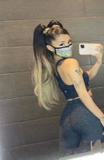 ARIANA GRANDE - Instagram Photos and Video 08/24/2020