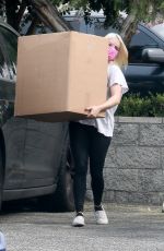 ARIEL WINTER Out Shopping in Studio City 08/21/2020