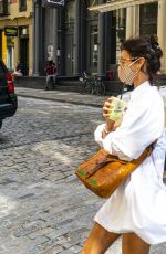 BELLA HADID Arrives at Her Apartment in New York 08/28/2020