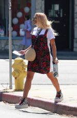 BUSY PHILIPPS Out and About in Los Angeles 08/10/2020