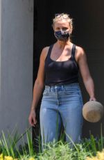 CAMERON DIAZ and Benji Madden Out in Los Angeles 08/23/2020
