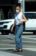 CAREY MULLIGAN Out and About in Beverly Hills 08/13/2020