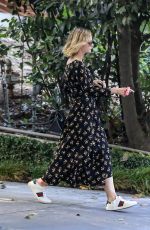 CAREY MULLIGAN Out and About in Pacific Palisades 08/14/2020