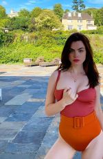 CHARLI HOWRD - Self Isolation Photoshoot 2020