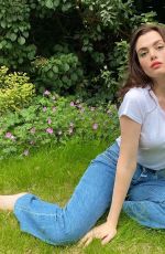 CHARLI HOWRD - Self Isolation Photoshoot 2020