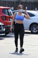 CHARLI XCX in a Crop Top and Leggings Arrives at a Gym in Los Angeles 08/20/2020