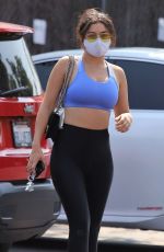 CHARLI XCX in a Crop Top and Leggings Arrives at a Gym in Los Angeles 08/20/2020