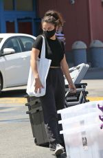 CHARLI XCX Shopping at Target in Los Angeles 08/11/2020