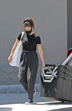 CHARLI XCX Shopping at Target in Los Angeles 08/11/2020