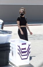 CHARLI XCX Shopping at Target in Los Angeles 08/11/2020