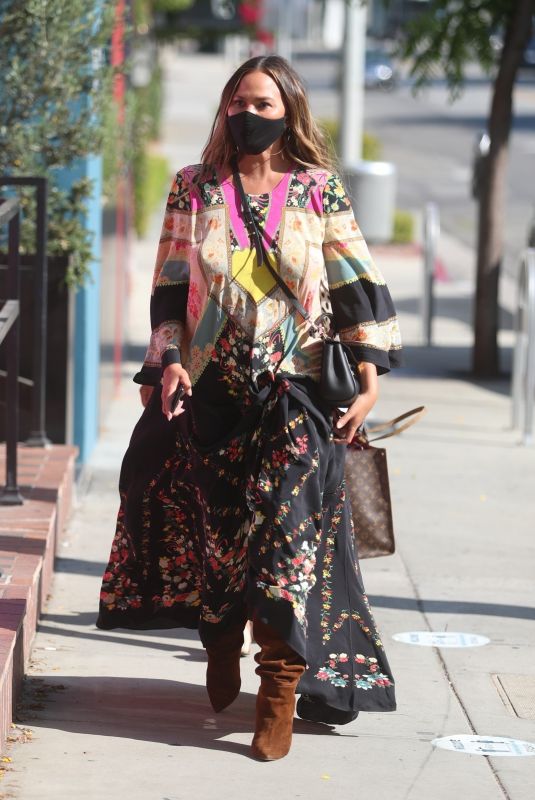 CHRISSY TEIGEN Out Shopping in West Hollywood 08/04/2020