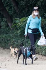 COURTNEY THORNE-SMITH Out eith Her Dogs in brentwood 08/26/2020