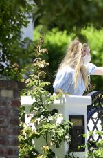 DAKOTA FANNING Picks Up a Food Delivery in Los Angeles 08/05/2020