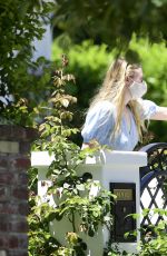 DAKOTA FANNING Picks Up a Food Delivery in Los Angeles 08/05/2020