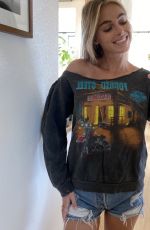 ELIZABETH TURNER for Depop 2020