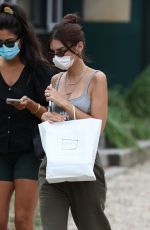 EMILY RATAJKOWSKI Getting Take Out at Restaurant in The Hamptons 08/13/2020