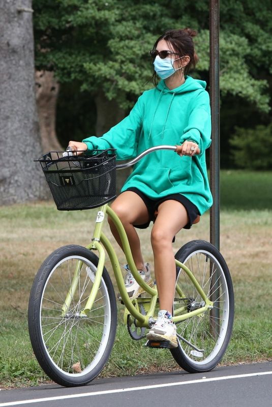 EMILY RATAJKOWSKI Out for Bike Ride in The Hamptons 08/14/2020