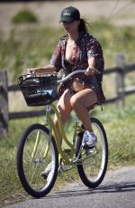 EMILY RATAJKOWSKI Out Riding a Bike in New York 08/08/2020