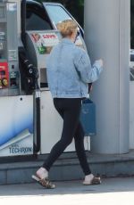 EMMA ROBERTS at a Gas Station in Los Feliz 08/25/2020