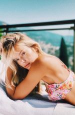 FRIDA AASEN for Love and Lemons Beachwear 2020