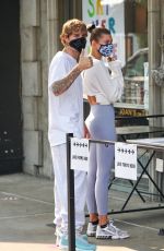 HAILEY and Justin BIEBER Waiting in Line at a Breakfast Joint in West Hollywood 08/20/2020