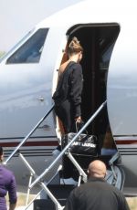 HAILEY and justine BIEBER Boarding a Private Jet in Los Angeles 08/28/2020