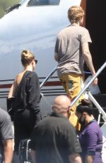HAILEY and justine BIEBER Boarding a Private Jet in Los Angeles 08/28/2020