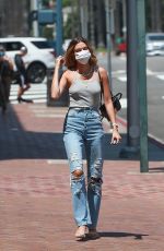 HAILEY BIEBER Heading to a Medical Building in Beverly Hills 08/24/2020