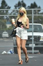 HOLLY MADISON Arrives at a Studio in Los Angeles 08/24/2020
