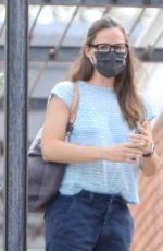 JENNIFER GARNER Leaves a Doctor