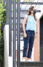 JENNIFER GARNER Leaves a Doctor