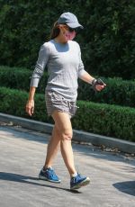 JENNIFER GARNER Leaves Her New Home in Brentwood 08/22/2020