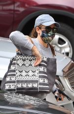 JENNIFER GARNER Out and About in Pacific Palisades 08/25/2020